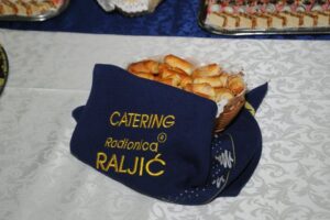 Catering Raljić peciva kiflice sendviči